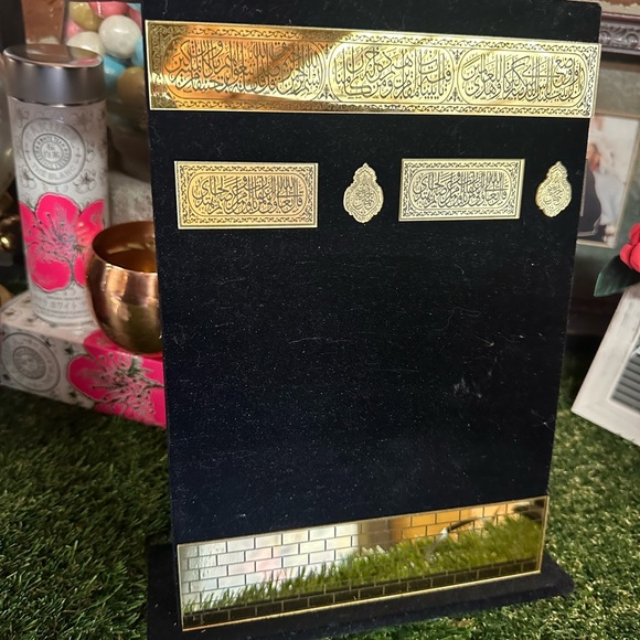 Both Qurans in decorative protective sleeves - Picture 4 of 8